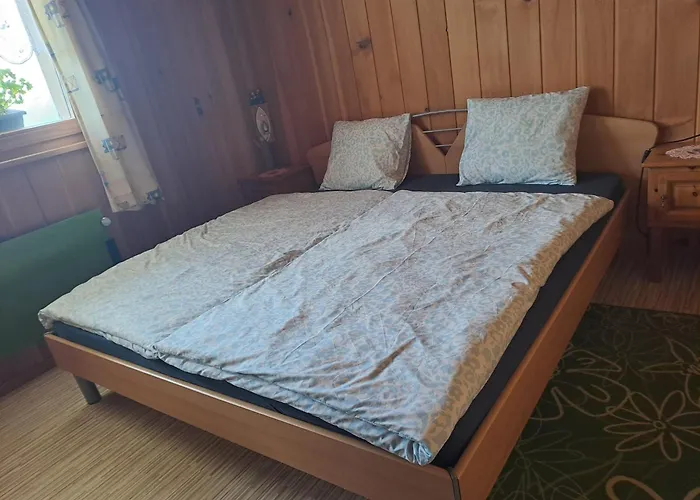 Fluehuesli Couette-café 3*